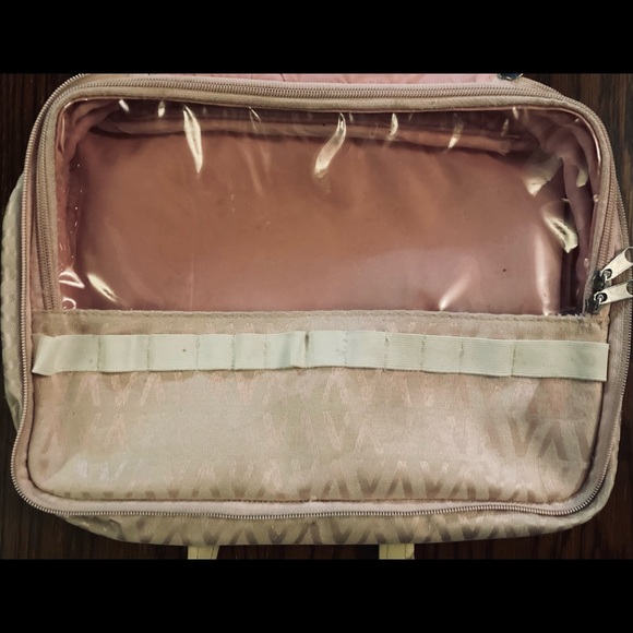 Modella Toiletry Travel Bags - Picture 3 of 6